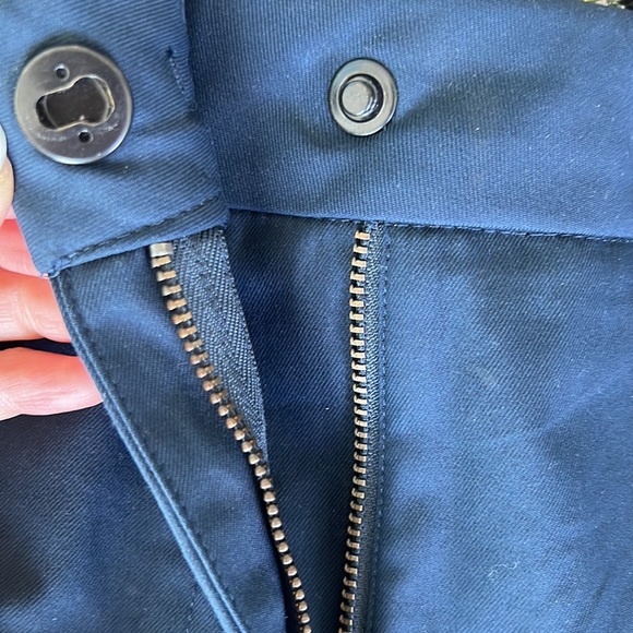 KIT & ACE - size 4 - navy blue shorts - Picture 7 of 8